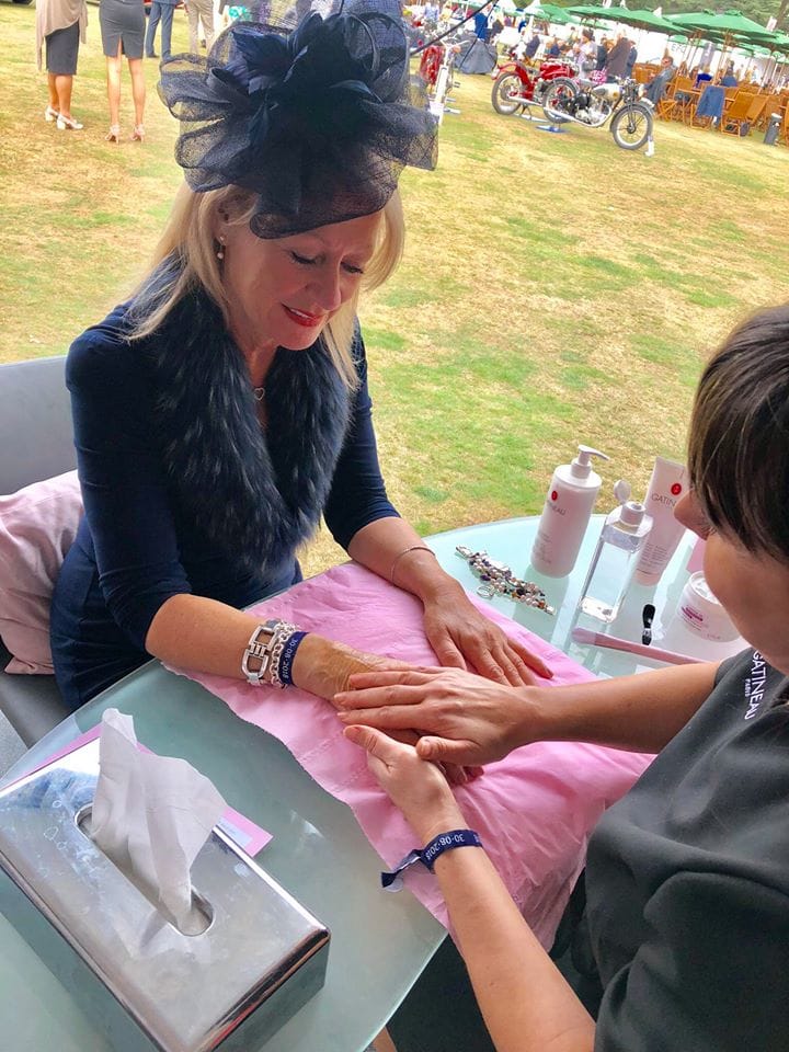Salon Privé 2018 Gatineau hand treatment