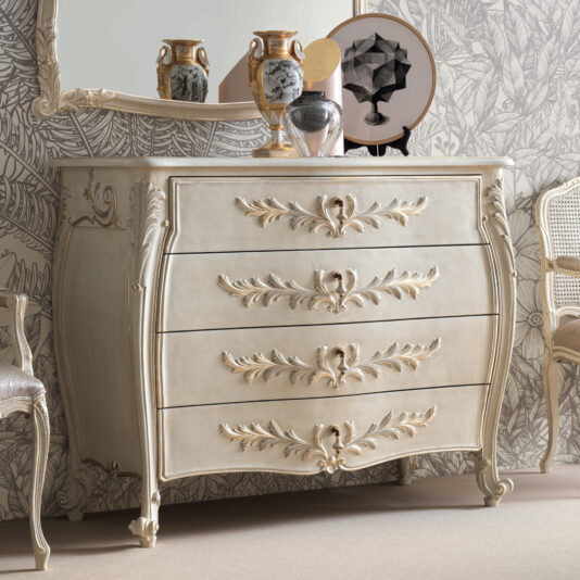 Classic Style Bombe Chest Of Drawers